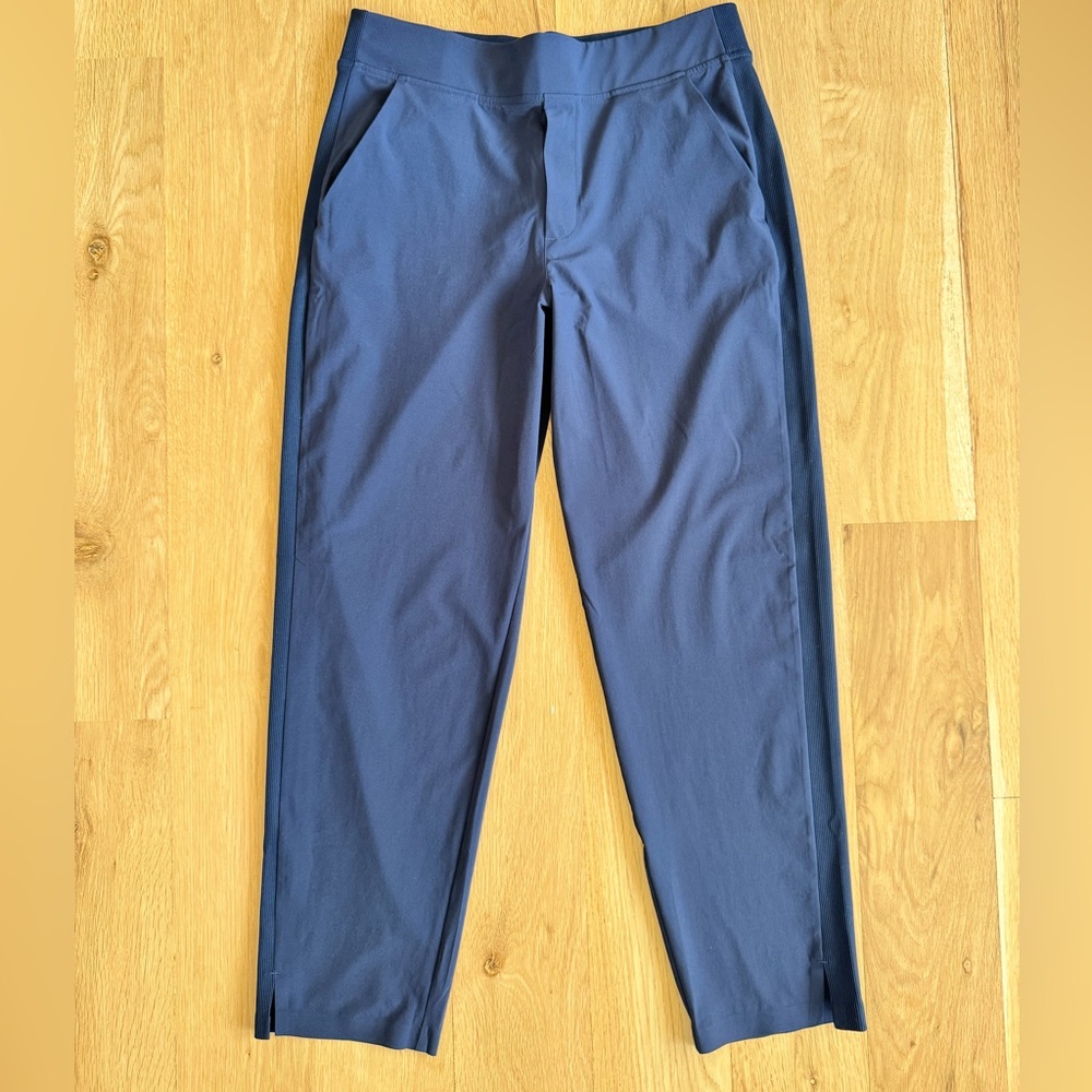 Athleta Womens Size 8 Navy Commuter Pants Stretch Ankle Travel Workwear